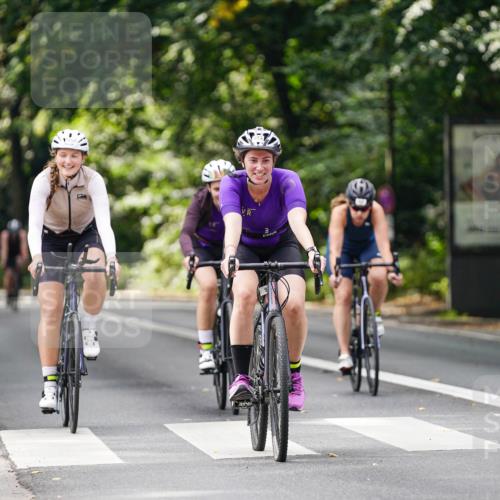 14.09.2025 - Stadtparktriathlon Michael Burmester http://msf.ph/oto/8912611 14.09.2025 11:40:16 Radfahren 968, 972, 1001, 1002, 1049, 1069 meine-sportfotos.de