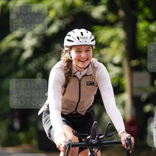 14.09.2025 - Stadtparktriathlon Michael Burmester http://msf.ph/oto/8912616 14.09.2025 11:40:19 Radfahren 968, 972, 1001, 1002, 1049, 1069 meine-sportfotos.de