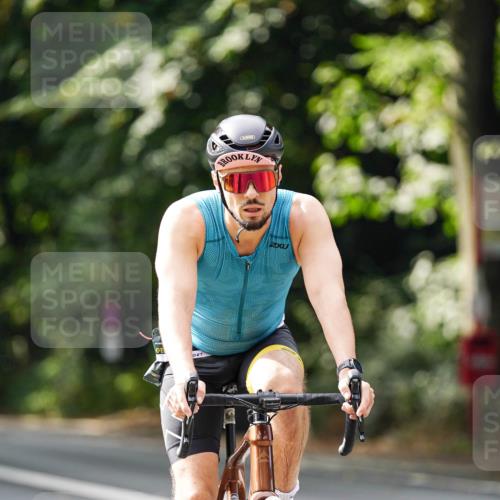 14.09.2025 - Stadtparktriathlon Michael Burmester http://msf.ph/oto/8912620 14.09.2025 11:40:24 Radfahren 968, 972, 1001, 1002, 1049, 1069 meine-sportfotos.de