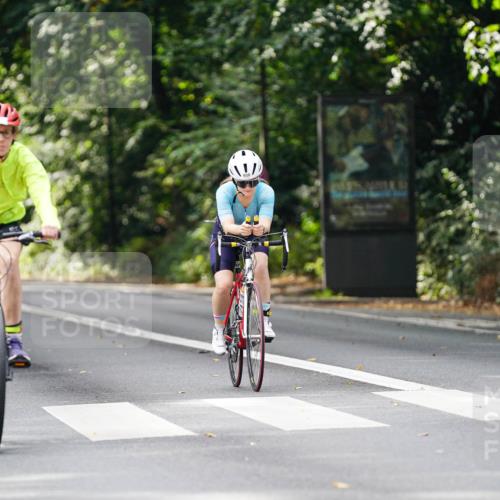 14.09.2025 - Stadtparktriathlon Michael Burmester http://msf.ph/oto/8912623 14.09.2025 11:40:37 Radfahren 857, 950, 966, 967, 1007, 1089, 1116 meine-sportfotos.de