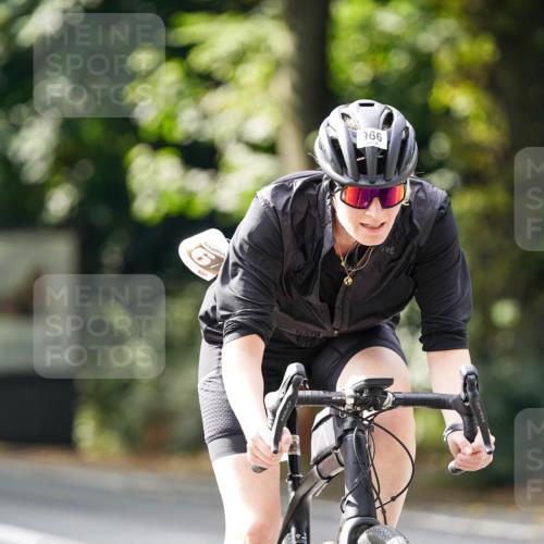 14.09.2025 - Stadtparktriathlon Michael Burmester http://msf.ph/oto/8912634 14.09.2025 11:40:45 Radfahren 857, 948, 966, 967, 978, 1006, 1036, 1089, 1116 meine-sportfotos.de