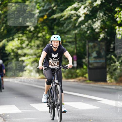 14.09.2025 - Stadtparktriathlon Michael Burmester http://msf.ph/oto/8912638 14.09.2025 11:40:50 Radfahren 948, 958, 966, 978, 1006, 1036, 1071 meine-sportfotos.de