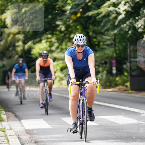 14.09.2025 - Stadtparktriathlon Michael Burmester http://msf.ph/oto/8912642 14.09.2025 11:40:55 Radfahren 958, 978, 1006, 1036, 1071, 1098 meine-sportfotos.de