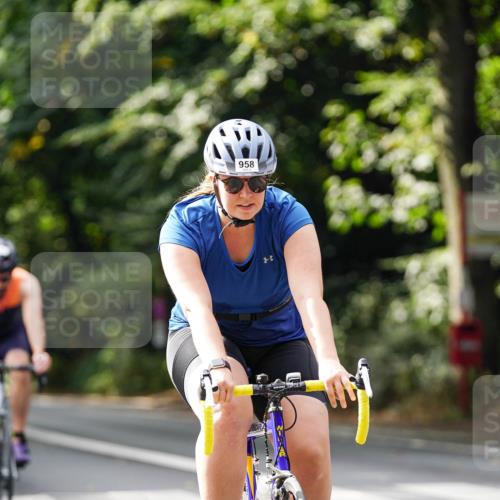14.09.2025 - Stadtparktriathlon Michael Burmester http://msf.ph/oto/8912643 14.09.2025 11:40:56 Radfahren 958, 978, 992, 1006, 1036, 1071, 1098 meine-sportfotos.de