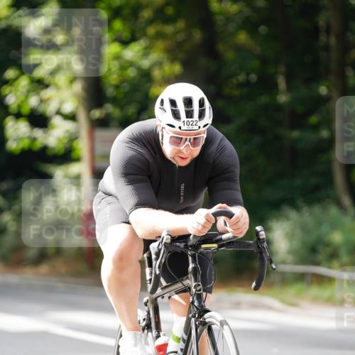 14.09.2025 - Stadtparktriathlon Michael Burmester http://msf.ph/oto/8912653 14.09.2025 11:41:11 Radfahren 951, 1022 meine-sportfotos.de