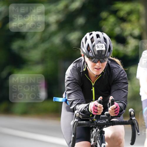 14.09.2025 - Stadtparktriathlon Michael Burmester http://msf.ph/oto/8912685 14.09.2025 11:41:58 Radfahren 936, 970, 974, 1015, 1061, 1068, 1082 meine-sportfotos.de