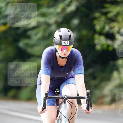 14.09.2025 - Stadtparktriathlon Michael Burmester http://msf.ph/oto/8912688 14.09.2025 11:42:05 Radfahren 936, 980, 1061, 1082, 1121 meine-sportfotos.de