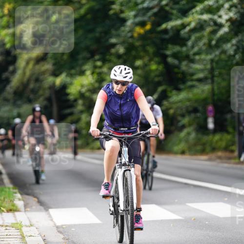 14.09.2025 - Stadtparktriathlon Michael Burmester http://msf.ph/oto/8912719 14.09.2025 11:42:39 Radfahren 993, 997, 1000, 1005, 1017, 1072, 1076, 1092, 1103, 1113 meine-sportfotos.de