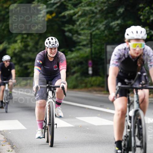 14.09.2025 - Stadtparktriathlon Michael Burmester http://msf.ph/oto/8912750 14.09.2025 11:43:02 Radfahren 789, 941, 976, 1008, 1029, 1055, 1057, 1119 meine-sportfotos.de