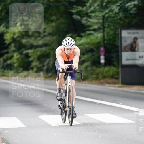 14.09.2025 - Stadtparktriathlon Michael Burmester http://msf.ph/oto/8912767 14.09.2025 11:43:29 Radfahren 961, 985, 1077, 1117 meine-sportfotos.de