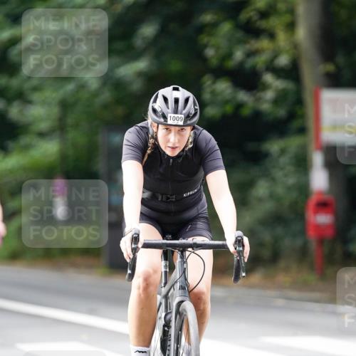 14.09.2025 - Stadtparktriathlon Michael Burmester http://msf.ph/oto/8912810 14.09.2025 11:44:29 Radfahren 931, 944, 973, 982, 989, 1009, 1026, 1040, 1051, 1085 meine-sportfotos.de