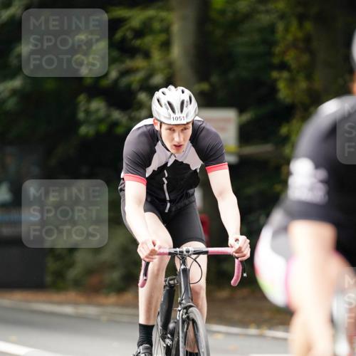 14.09.2025 - Stadtparktriathlon Michael Burmester http://msf.ph/oto/8912812 14.09.2025 11:44:31 Radfahren 931, 938, 944, 973, 982, 989, 1009, 1040, 1051, 1085 meine-sportfotos.de