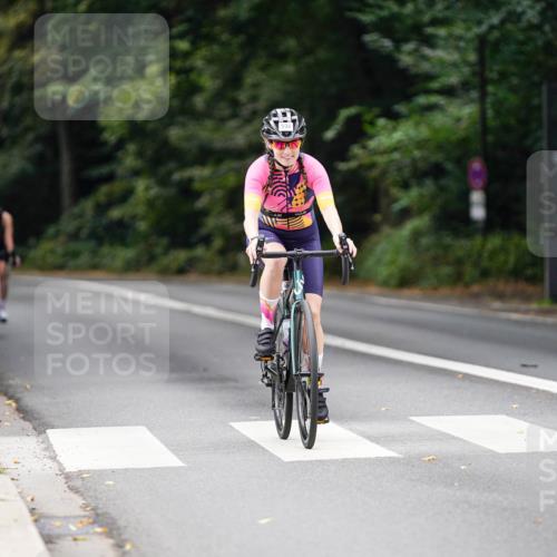 14.09.2025 - Stadtparktriathlon Michael Burmester http://msf.ph/oto/8912820 14.09.2025 11:44:37 Radfahren 931, 938, 944, 973, 982, 989, 995, 1043, 1051, 1080 meine-sportfotos.de