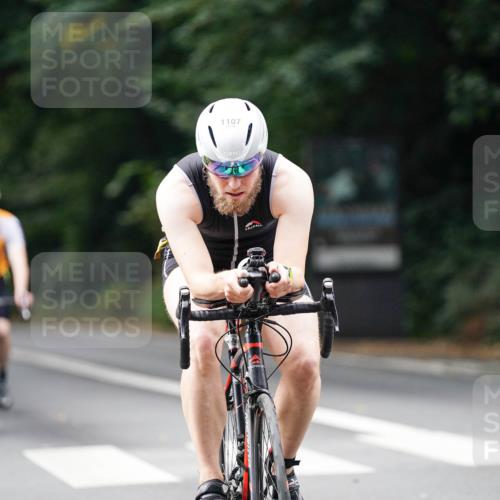 14.09.2025 - Stadtparktriathlon Michael Burmester http://msf.ph/oto/8912835 14.09.2025 11:44:57 Radfahren 987, 1048, 1107 meine-sportfotos.de