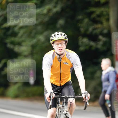 14.09.2025 - Stadtparktriathlon Michael Burmester http://msf.ph/oto/8912838 14.09.2025 11:44:59 Radfahren 987, 1048, 1107 meine-sportfotos.de