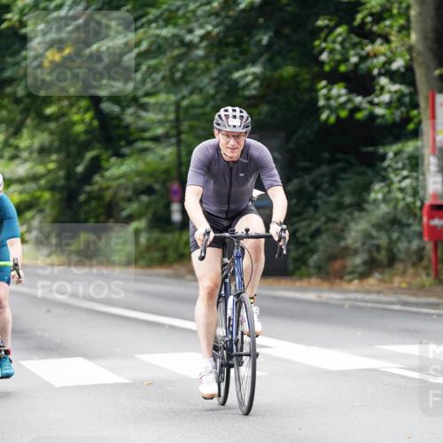 14.09.2025 - Stadtparktriathlon Michael Burmester http://msf.ph/oto/8912893 14.09.2025 11:46:38 Radfahren 939, 1025, 1031, 1058, 1063 meine-sportfotos.de