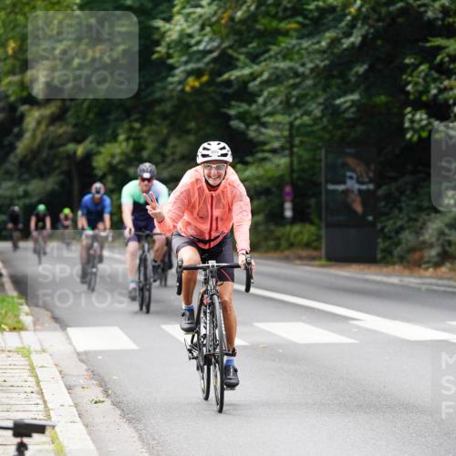 14.09.2025 - Stadtparktriathlon Michael Burmester http://msf.ph/oto/8912905 14.09.2025 11:47:01 Radfahren 937, 940, 955, 1069, 1073, 1110, 1120 meine-sportfotos.de
