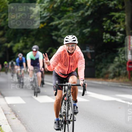 14.09.2025 - Stadtparktriathlon Michael Burmester http://msf.ph/oto/8912907 14.09.2025 11:47:01 Radfahren 937, 940, 955, 1069, 1073, 1110, 1120 meine-sportfotos.de