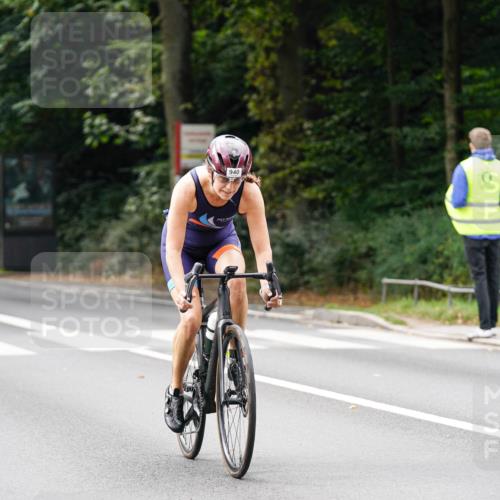 14.09.2025 - Stadtparktriathlon Michael Burmester http://msf.ph/oto/8912912 14.09.2025 11:47:05 Radfahren 937, 940, 955, 1060, 1069, 1073, 1091, 1110, 1120 meine-sportfotos.de