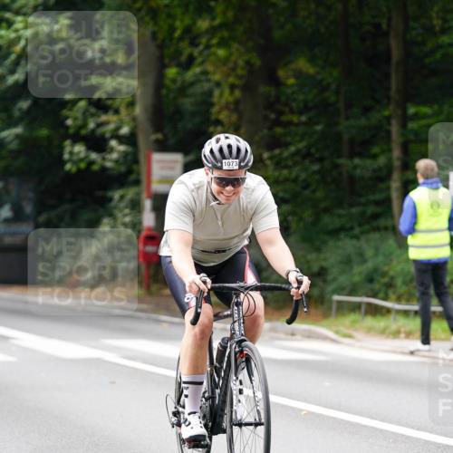 14.09.2025 - Stadtparktriathlon Michael Burmester http://msf.ph/oto/8912916 14.09.2025 11:47:07 Radfahren 937, 940, 955, 998, 1060, 1069, 1073, 1091, 1110, 1120 meine-sportfotos.de