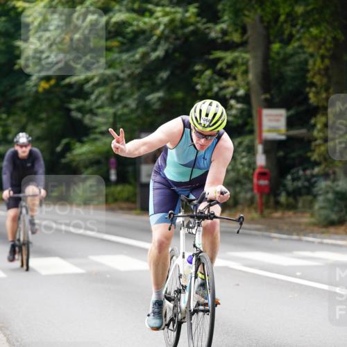 14.09.2025 - Stadtparktriathlon Michael Burmester http://msf.ph/oto/8912919 14.09.2025 11:47:10 Radfahren 937, 940, 998, 1016, 1060, 1069, 1073, 1091, 1120 meine-sportfotos.de