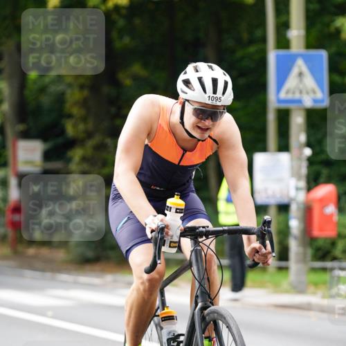 14.09.2025 - Stadtparktriathlon Michael Burmester http://msf.ph/oto/8912932 14.09.2025 11:47:22 Radfahren 1016, 1036, 1095, 1108 meine-sportfotos.de