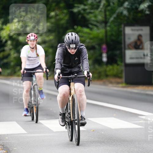 14.09.2025 - Stadtparktriathlon Michael Burmester http://msf.ph/oto/8912955 14.09.2025 11:48:07 Radfahren 927, 952, 960, 1006, 1049, 1088, 1116 meine-sportfotos.de