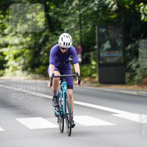14.09.2025 - Stadtparktriathlon Michael Burmester http://msf.ph/oto/8912961 14.09.2025 11:48:14 Radfahren 927, 960, 968, 1006, 1035, 1041, 1088 meine-sportfotos.de