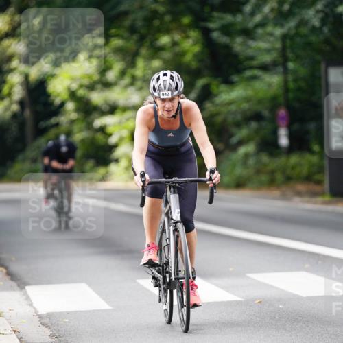 14.09.2025 - Stadtparktriathlon Michael Burmester http://msf.ph/oto/8912992 14.09.2025 11:49:03 Radfahren 929, 942, 945, 957, 966, 1072, 1076, 1092 meine-sportfotos.de