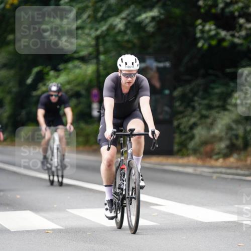 14.09.2025 - Stadtparktriathlon Michael Burmester http://msf.ph/oto/8913017 14.09.2025 11:49:42 Radfahren 1015, 1061, 1098, 1119 meine-sportfotos.de