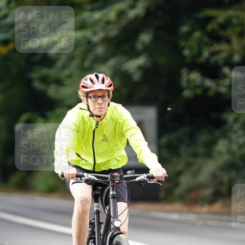 14.09.2025 - Stadtparktriathlon Michael Burmester http://msf.ph/oto/8913024 14.09.2025 11:49:58 Radfahren 979, 1007, 1084, 1103 meine-sportfotos.de