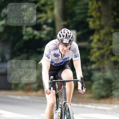 14.09.2025 - Stadtparktriathlon Michael Burmester http://msf.ph/oto/8913029 14.09.2025 11:50:05 Radfahren 935, 958, 979, 1007, 1077, 1084, 1103, 1121 meine-sportfotos.de