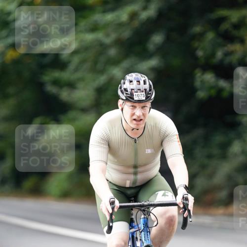 14.09.2025 - Stadtparktriathlon Michael Burmester http://msf.ph/oto/8913043 14.09.2025 11:50:16 Radfahren 934, 935, 969, 978, 1075, 1077 meine-sportfotos.de