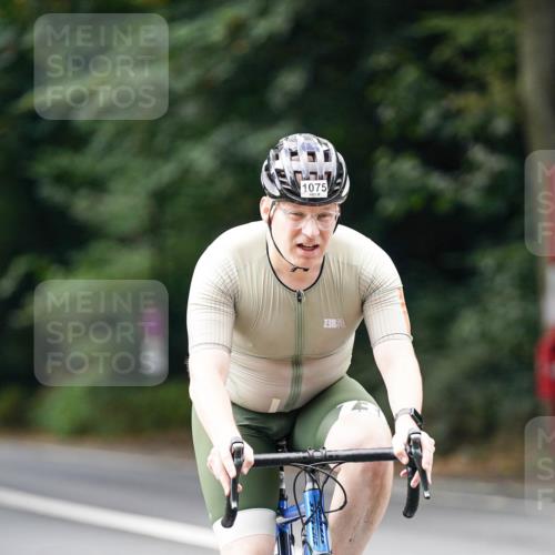 14.09.2025 - Stadtparktriathlon Michael Burmester http://msf.ph/oto/8913044 14.09.2025 11:50:16 Radfahren 934, 935, 969, 978, 1075, 1077 meine-sportfotos.de