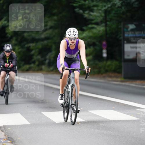 14.09.2025 - Stadtparktriathlon Michael Burmester http://msf.ph/oto/8913051 14.09.2025 11:50:30 Radfahren 941, 970, 1066, 1068 meine-sportfotos.de