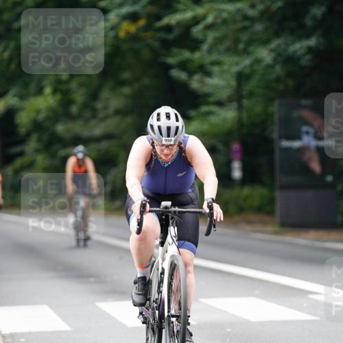 14.09.2025 - Stadtparktriathlon Michael Burmester http://msf.ph/oto/8913061 14.09.2025 11:50:39 Radfahren 970, 986, 990, 1066, 1109 meine-sportfotos.de