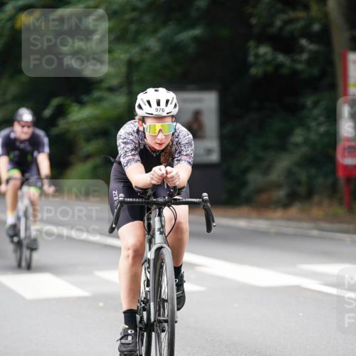 14.09.2025 - Stadtparktriathlon Michael Burmester http://msf.ph/oto/8913090 14.09.2025 11:51:20 Radfahren 962, 974, 976, 994, 1040, 1043, 1057, 1080, 1083, 1101 meine-sportfotos.de