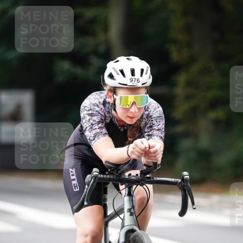 14.09.2025 - Stadtparktriathlon Michael Burmester http://msf.ph/oto/8913091 14.09.2025 11:51:20 Radfahren 962, 974, 976, 994, 1040, 1043, 1057, 1080, 1083, 1101 meine-sportfotos.de