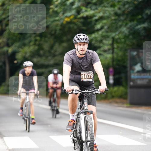 14.09.2025 - Stadtparktriathlon Michael Burmester http://msf.ph/oto/8913111 14.09.2025 11:51:46 Radfahren 961, 985, 1051, 1079, 1102 meine-sportfotos.de