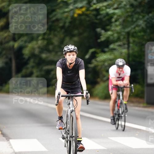 14.09.2025 - Stadtparktriathlon Michael Burmester http://msf.ph/oto/8913112 14.09.2025 11:51:47 Radfahren 961, 985, 1051, 1079, 1102 meine-sportfotos.de
