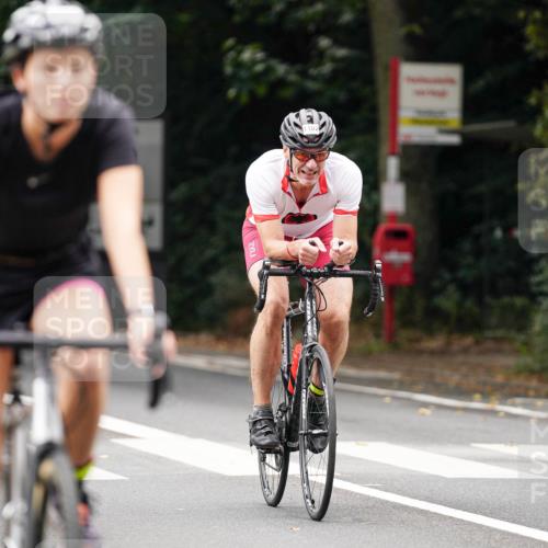 14.09.2025 - Stadtparktriathlon Michael Burmester http://msf.ph/oto/8913115 14.09.2025 11:51:48 Radfahren 961, 985, 1011, 1079, 1102 meine-sportfotos.de