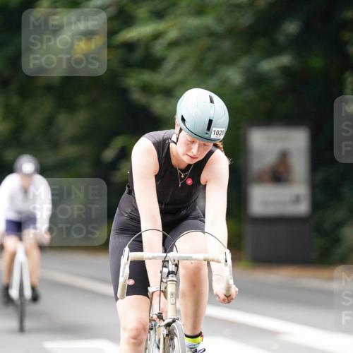 14.09.2025 - Stadtparktriathlon Michael Burmester http://msf.ph/oto/8913138 14.09.2025 11:52:21 Radfahren 932, 982, 989, 1020, 1078, 1094, 1107 meine-sportfotos.de