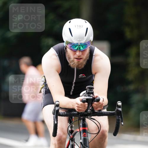 14.09.2025 - Stadtparktriathlon Michael Burmester http://msf.ph/oto/8913141 14.09.2025 11:52:26 Radfahren 932, 982, 989, 1020, 1054, 1078, 1094, 1107 meine-sportfotos.de