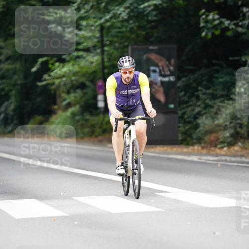 14.09.2025 - Stadtparktriathlon Michael Burmester http://msf.ph/oto/8913145 14.09.2025 11:52:31 Radfahren 982, 1048, 1054, 1067, 1107, 1117 meine-sportfotos.de