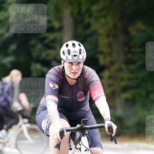 14.09.2025 - Stadtparktriathlon Michael Burmester http://msf.ph/oto/8913157 14.09.2025 11:52:44 Radfahren 938, 996, 1008, 1048, 1055 meine-sportfotos.de