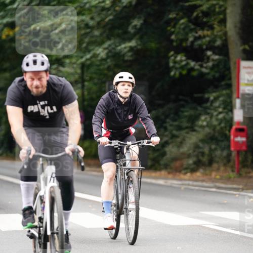 14.09.2025 - Stadtparktriathlon Michael Burmester http://msf.ph/oto/8913160 14.09.2025 11:52:51 Radfahren 996, 997, 1009, 1055 meine-sportfotos.de