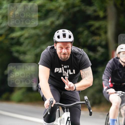 14.09.2025 - Stadtparktriathlon Michael Burmester http://msf.ph/oto/8913161 14.09.2025 11:52:51 Radfahren 996, 997, 1009, 1055 meine-sportfotos.de
