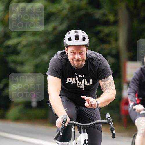 14.09.2025 - Stadtparktriathlon Michael Burmester http://msf.ph/oto/8913162 14.09.2025 11:52:52 Radfahren 996, 997, 1009, 1055 meine-sportfotos.de