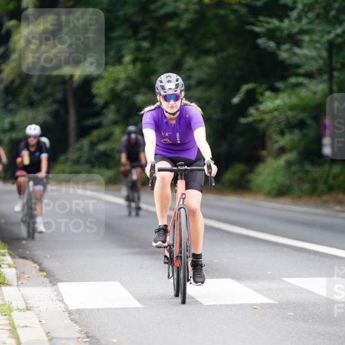 14.09.2025 - Stadtparktriathlon Michael Burmester http://msf.ph/oto/8913167 14.09.2025 11:53:02 Radfahren 944, 963, 997, 1018, 1033, 1085, 1125 meine-sportfotos.de