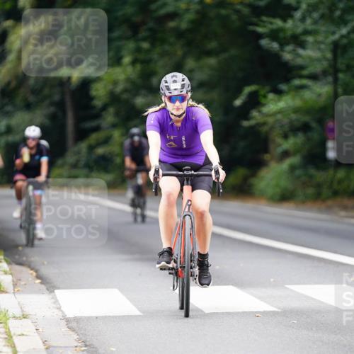 14.09.2025 - Stadtparktriathlon Michael Burmester http://msf.ph/oto/8913168 14.09.2025 11:53:02 Radfahren 944, 963, 997, 1018, 1033, 1085, 1125 meine-sportfotos.de
